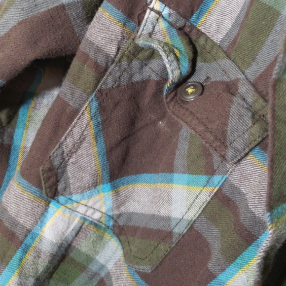 MOVING SALE- Mens Flannel - Picture 2 of 3